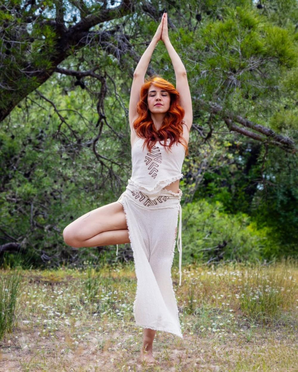 Semra Polat practising yoga in nature