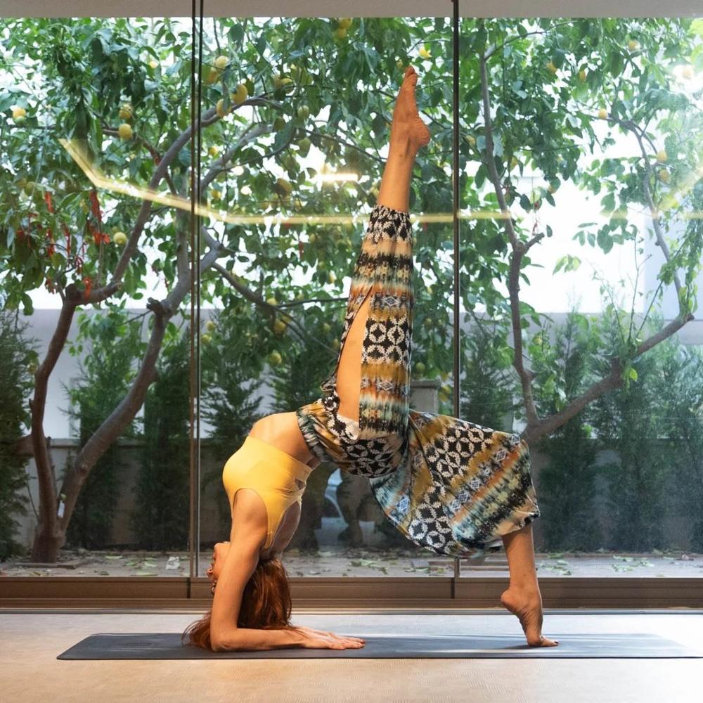 Fly yoga session